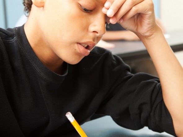 01 struggling-school-boy-picture-id177327411-e1514479888877